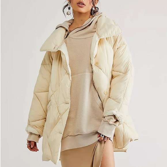 Free People/We The Free: "Never Say Never" Quilted Puffer Jacket Oversized - Picture 2 of 16